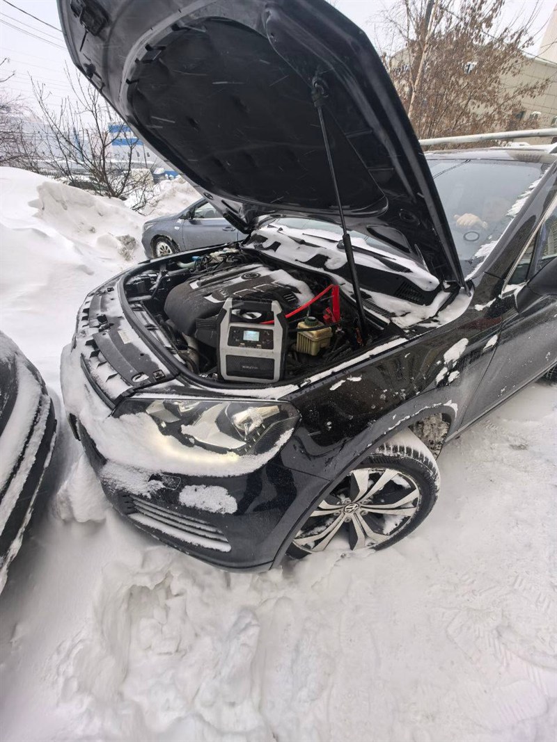 Открыть заблокированное авто на тесной парковке